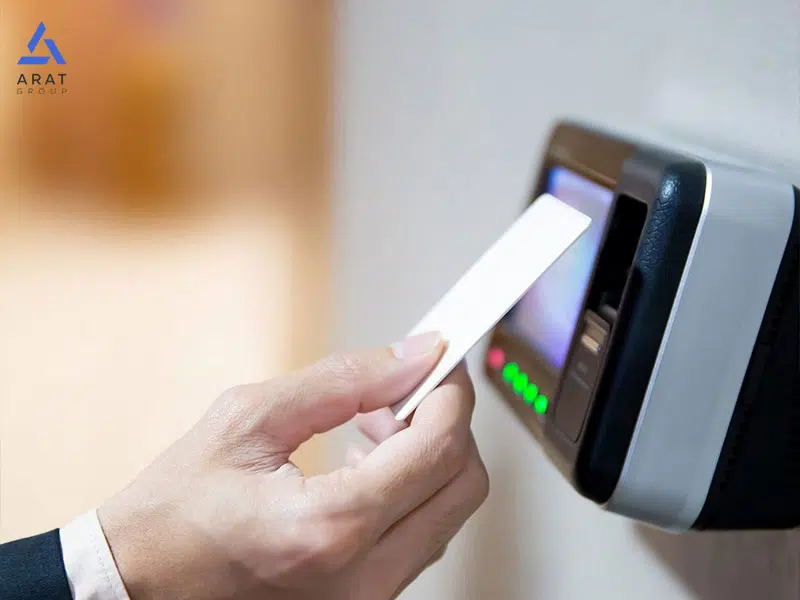 انواع اکسس کنترل هوشمند: 3. اکسسکنترل هوشمند الکترونیکی (Electronic access control)