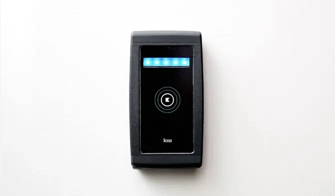 اکسس کنترل هوشمند + عکس