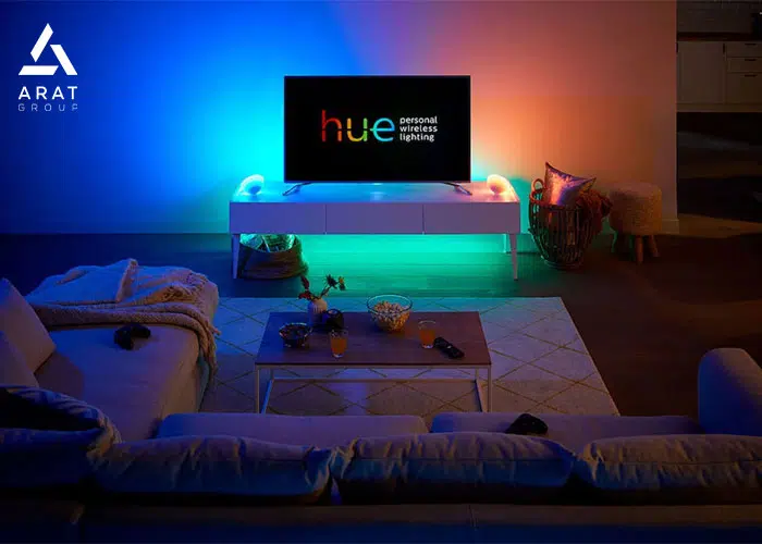 بکارگیری از تلوزیون و سیستم نور هوشمند، یکی از تفاوت های خانه هوشمند و خانه معمولی است.