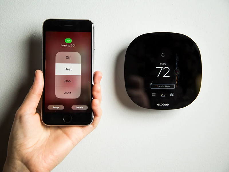 ترموستات هوشمند (Smart Thermostat) با ظاهری ظریف‌تر و ویژگی‌های فنی پیچیده‌تر