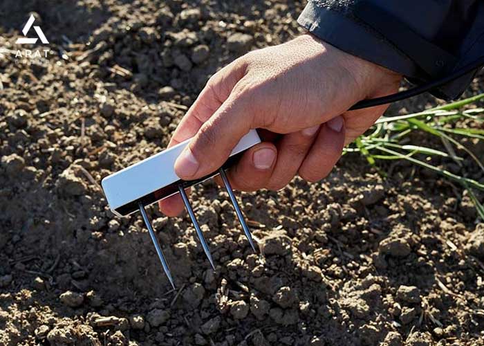 سنسورهای سنجش رطوبت خاک از تجهیزات مهم آبیاری هوشمند 