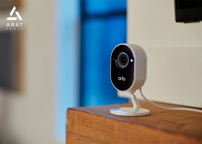 بهترین دوربین مدار بسته خانه هوشمند؛ نمایی از دوربین امنیتی Arlo Pro 2